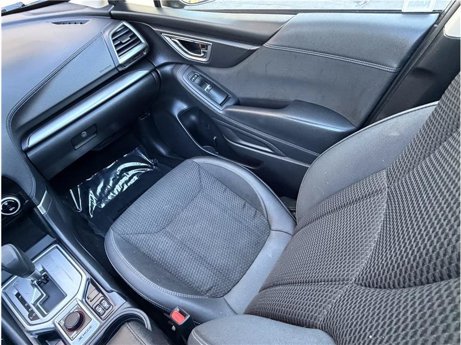 Used 2020 Subaru Forester Premium AWD/4WD image 9