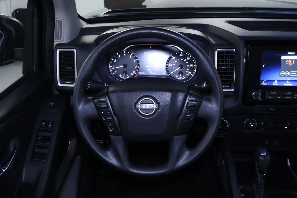 Used 2023 Nissan Frontier SV AWD/4WD image 15