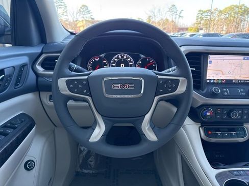 Used 2023 GMC Acadia Denali image 21