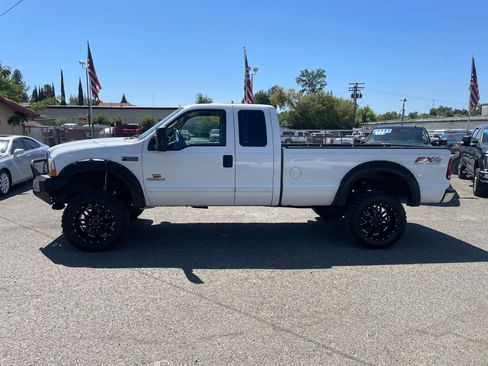 Used 2003 Ford F250 XLT AWD/4WD image 5