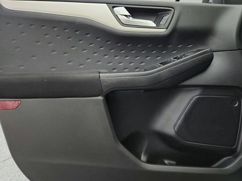 Used 2020 Ford Escape SE FWD image 20