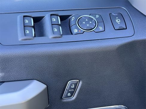 Used 2017 Ford F350 Lariat image 45