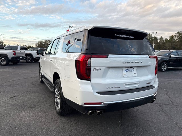 Used 2025 GMC Yukon XL Denali AWD/4WD image 5