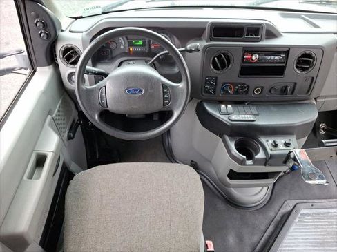 Used 2011 Ford E-350 and Econoline 350 Super Duty w/ Shuttle Bus Prep Pkg image 19