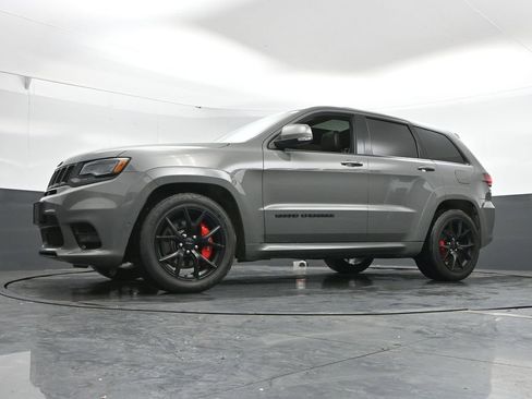 Used 2019 Jeep Grand Cherokee SRT image 48