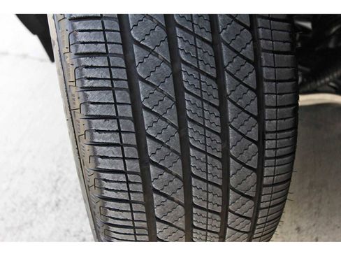 Used 2024 Nissan Pathfinder Platinum w/ Cargo Package image 27