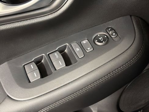 New 2026 Honda HR-V LX image 13