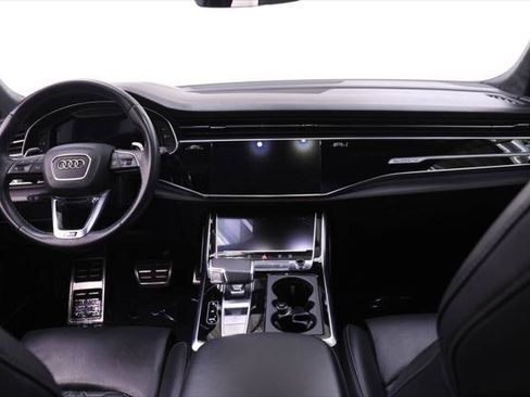 Certified 2021 Audi RS Q8 w/ Black Optic Package AWD/4WD image 8
