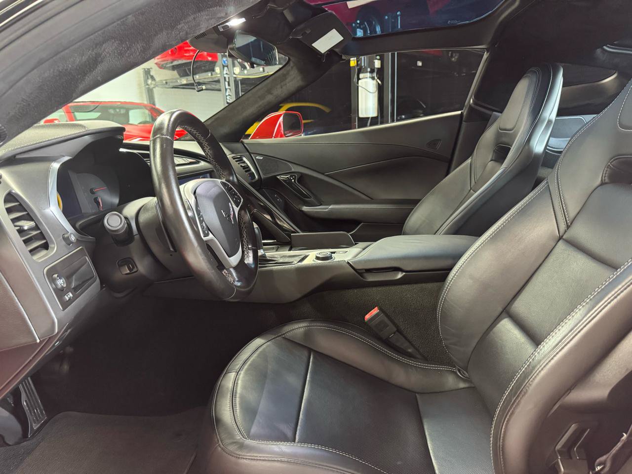 Used 2014 Chevrolet Corvette Stingray Coupe RWD image 34
