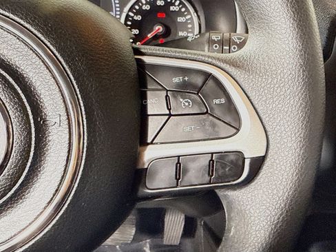 Used 2020 Jeep Renegade Sport w/ Sport Appearance Group FWD image 15