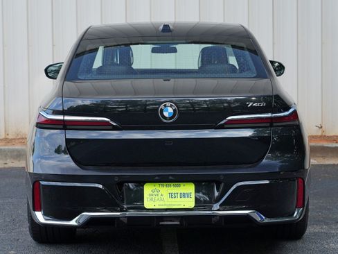 Used 2023 BMW 740i w/ Executive Package RWD image 65