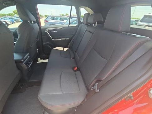 Used 2025 Toyota RAV4 SE AWD/4WD image 11