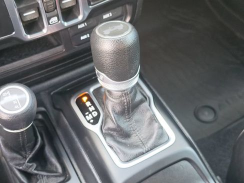 Used 2020 Jeep Wrangler Unlimited Sport AWD/4WD image 36
