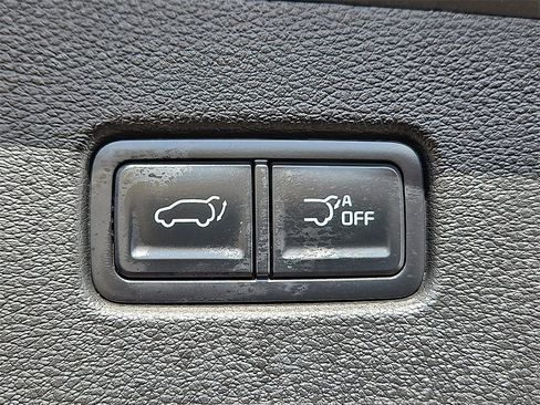 Used 2023 Kia Telluride EX w/ EX Captain's Chair Package image 15