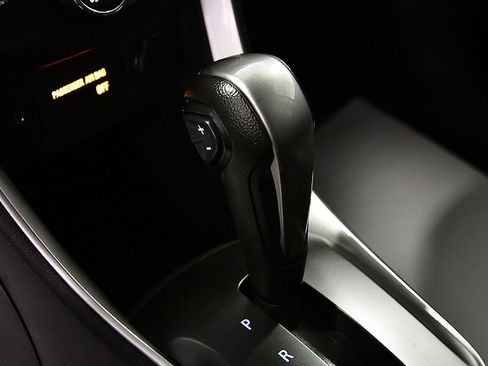 Used 2021 Chevrolet Trax LT w/ Driver Confidence Package image 21