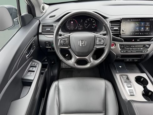 Used 2024 Honda Ridgeline RTL image 11