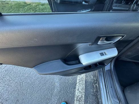 Used 2012 Toyota Camry SE FWD image 34