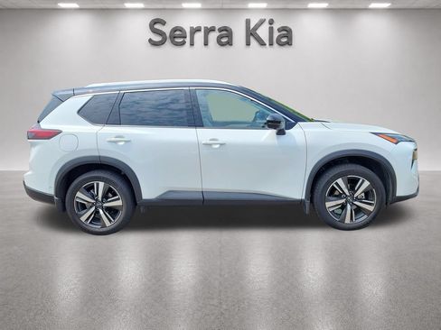 Used 2024 Nissan Rogue SL w/ SL Premium Package FWD image 7