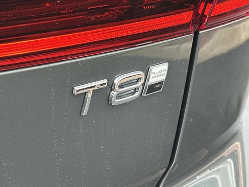 New 2026 Volvo XC60 T8 Ultra w/ Climate Package image 23