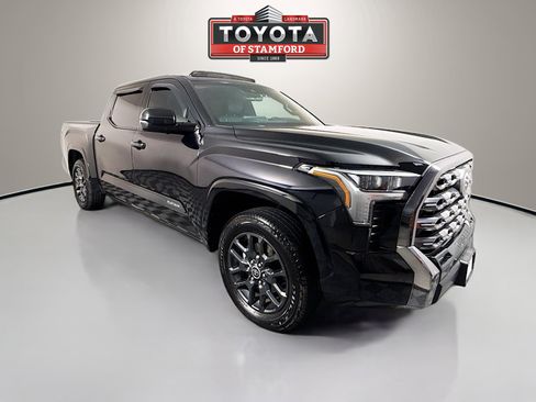 Certified 2022 Toyota Tundra Platinum w/ Advanced Package AWD/4WD image 1