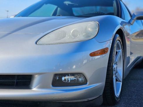 Used 2005 Chevrolet Corvette Coupe w/ Preferred Equipment Group image 9