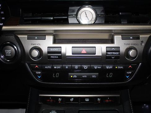 Used 2017 Lexus ES 350 w/ Luxury Package FWD image 24