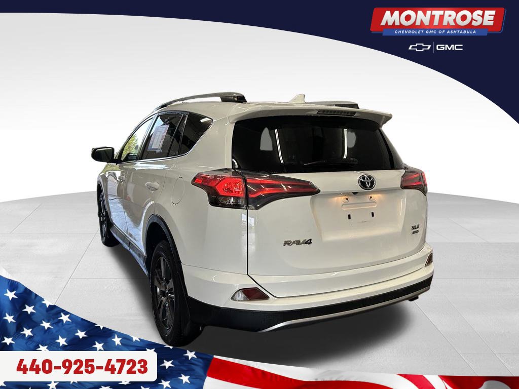 Used 2018 Toyota RAV4 XLE AWD/4WD image 3