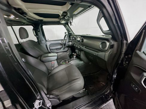 Used 2023 Jeep Wrangler Unlimited w/ Convenience Group image 30