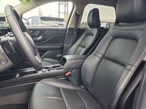 Certified 2024 Lincoln Corsair AWD w/ Equipment Group 101A image 7