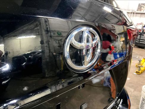 Used 2023 Toyota Highlander Platinum image 29