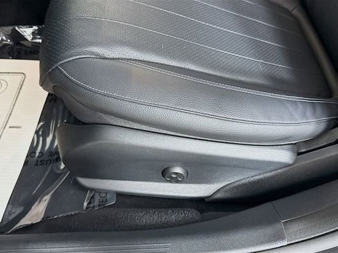 Used 2021 Mercedes-Benz E 350 4MATIC Sedan image 20