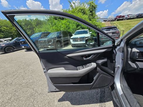 Used 2023 Subaru Outback Premium AWD/4WD image 19