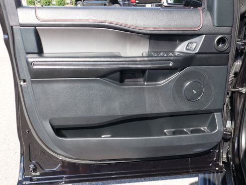 Used 2021 Ford Expedition Limited RWD image 30