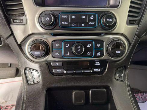 Used 2019 Chevrolet Suburban LT AWD/4WD image 21