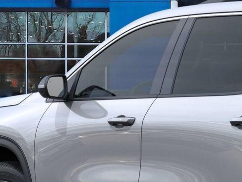 New 2026 Chevrolet Traverse LT w/ Sun and Wheel Package FWD image 12