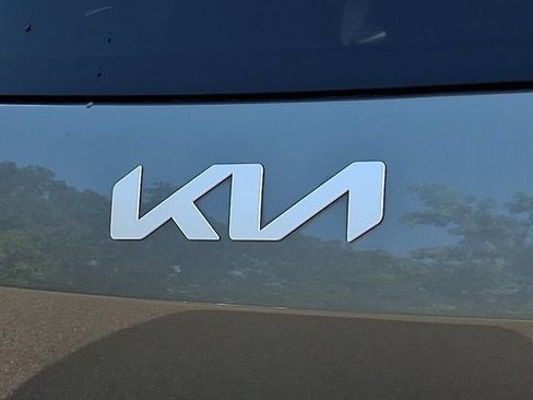 Used 2024 Kia EV9 GT-Line AWD/4WD image 35