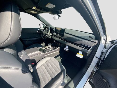 New 2026 Mitsubishi Outlander LE FWD image 28