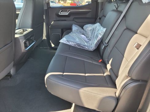 New 2026 GMC Sierra 1500 SLT w/ SLT Premium Package AWD/4WD image 8