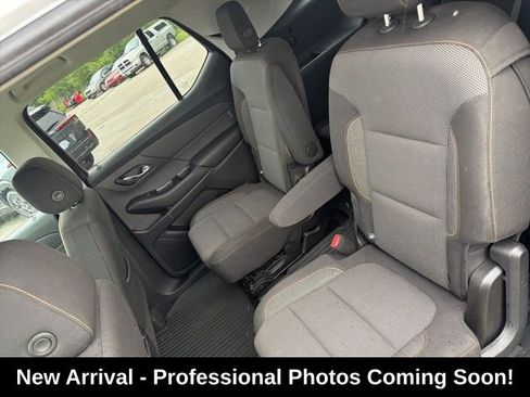 Used 2018 Chevrolet Traverse LT FWD image 15