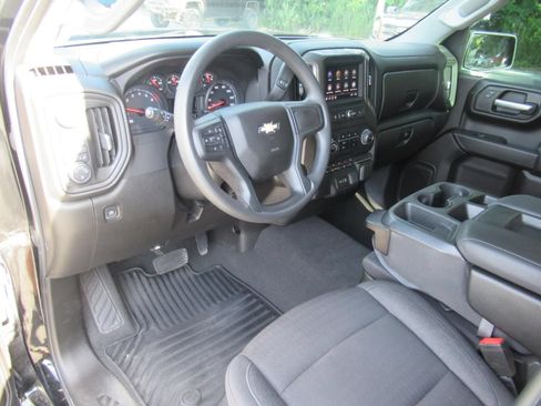 Used 2022 Chevrolet Silverado 1500 Custom AWD/4WD image 17