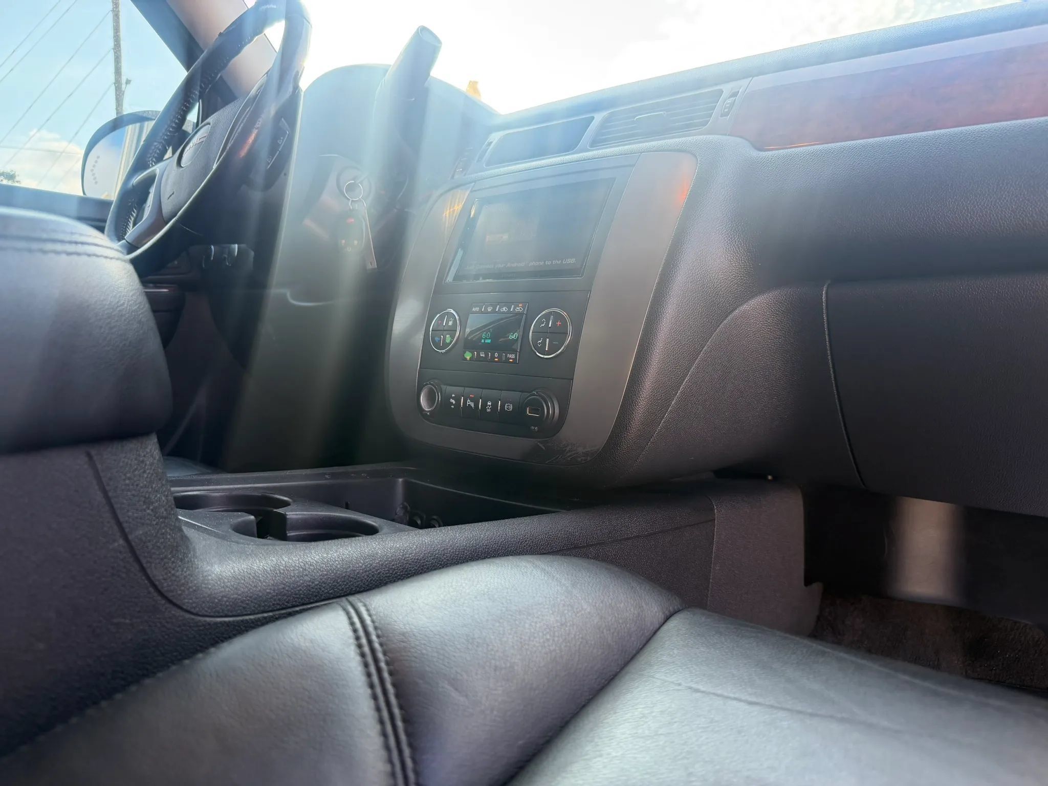 Used 2012 GMC Sierra 2500 SLT w/ SLT Convenience Package AWD/4WD image 17