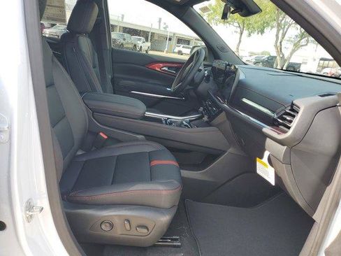 New 2026 Chevrolet Traverse RS image 10