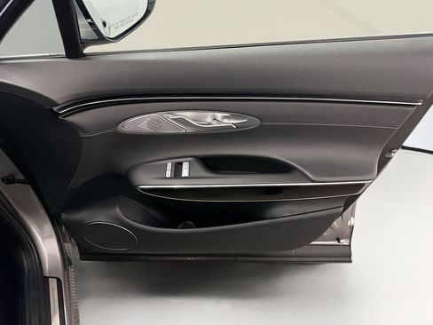 Used 2025 Genesis GV70 2.5T image 33