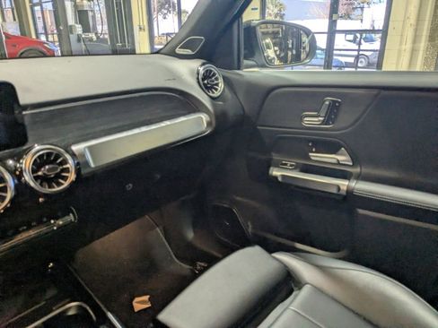 Used 2023 Mercedes-Benz EQB 250+ image 4