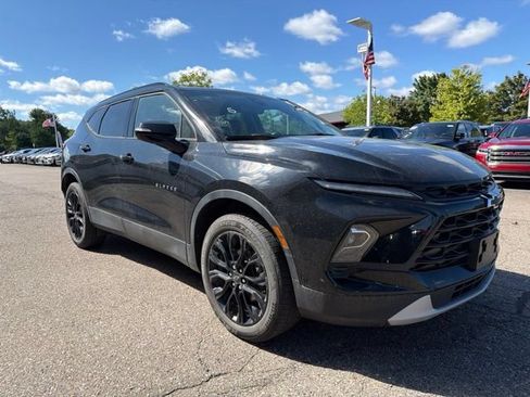 Used 2023 Chevrolet Blazer LT w/ LPO, Black Grille Bar Package AWD/4WD image 4