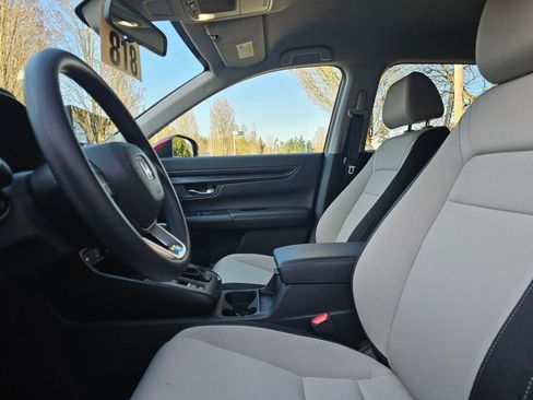 Used 2025 Honda CR-V LX image 17