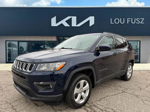Used 2018 Jeep Compass Latitude w/ Cold Weather Group image 1
