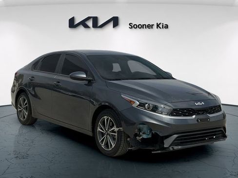 Used 2023 Kia Forte LXS FWD image 8