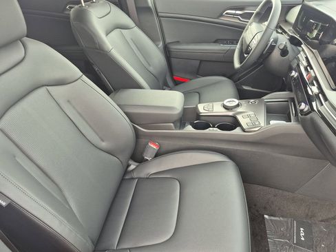 New 2026 Kia Sportage EX image 15