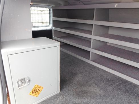 Used 2006 Ford E-250 and Econoline 250 image 21